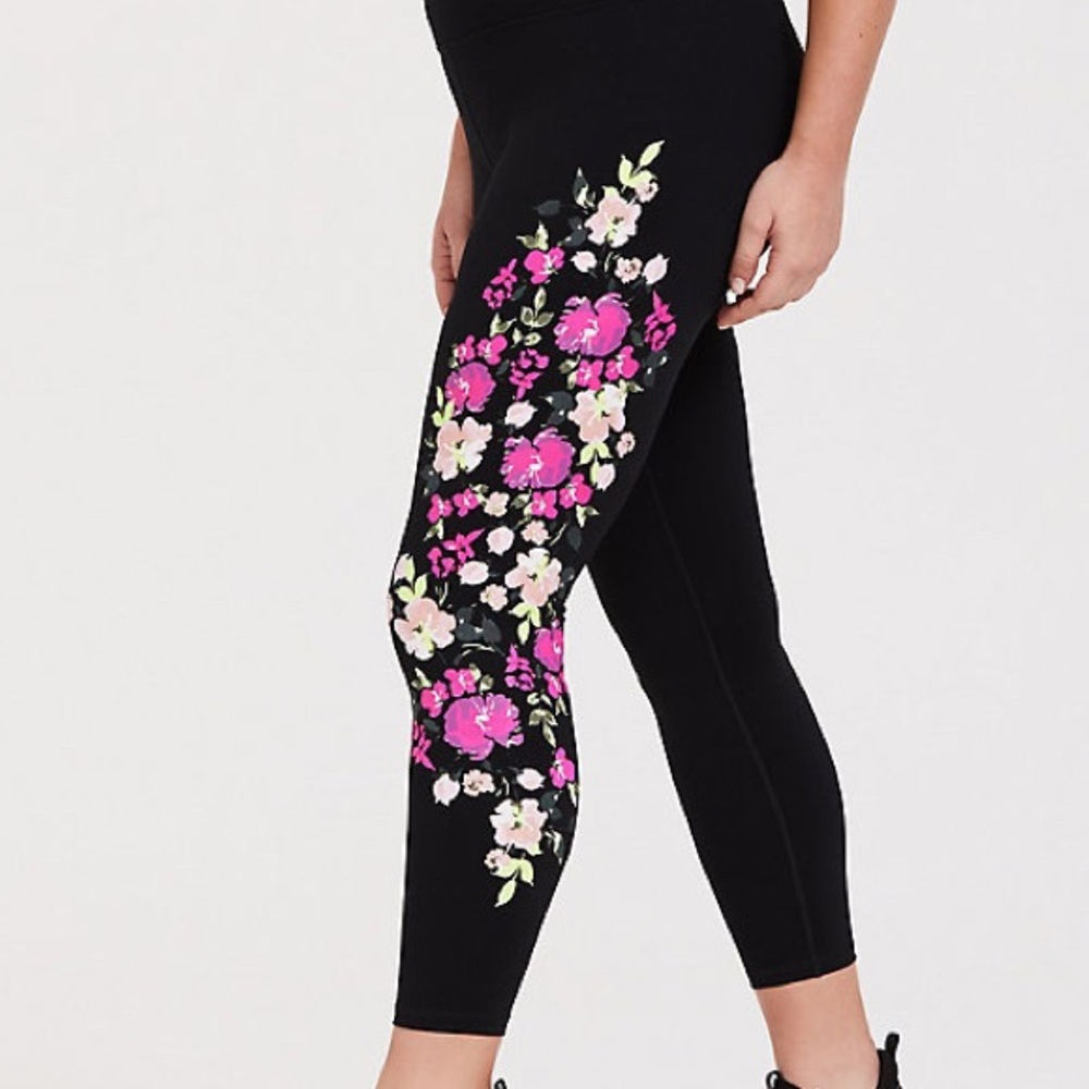 Torrid | Black Floral Wicking Active Legging